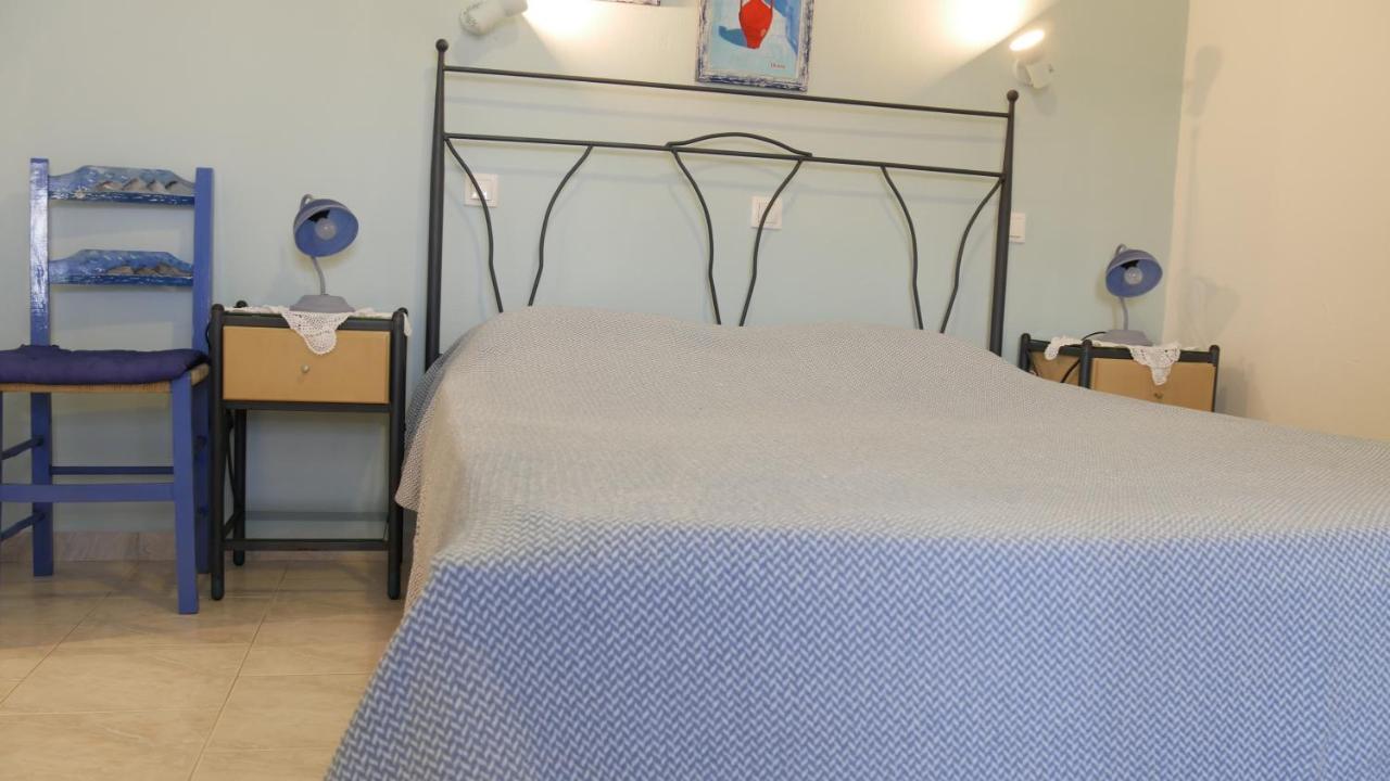 Pepi'S Rooms Triovasalos Exterior photo